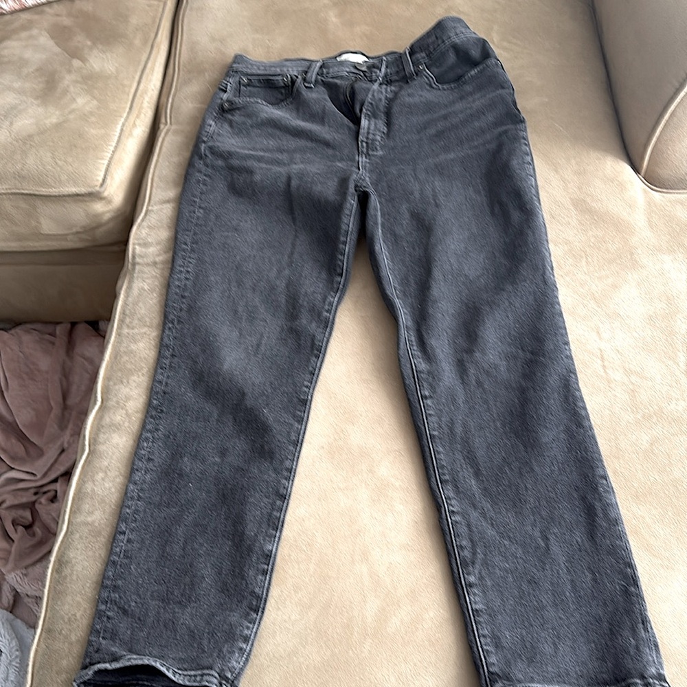 Made well The Perfect Vintage Jean in faded black. Size 29